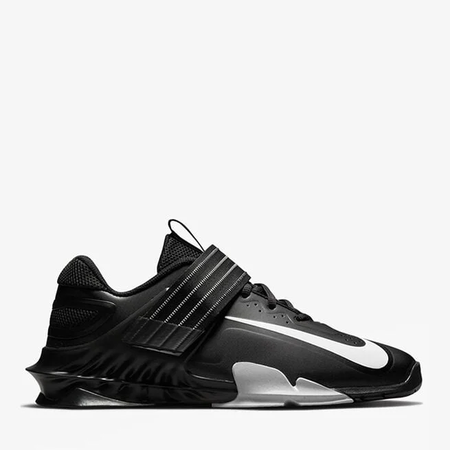 Nike Savaleos, черный